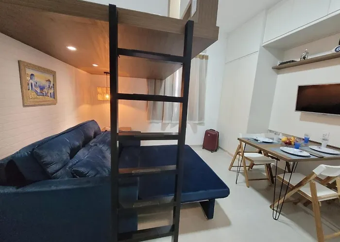 Apartamento Moderno A 70 M Da Praia Do Embare ! Vista Lateral ,Ar Condicionado ,Wi-Fi ,Pet Friendly!