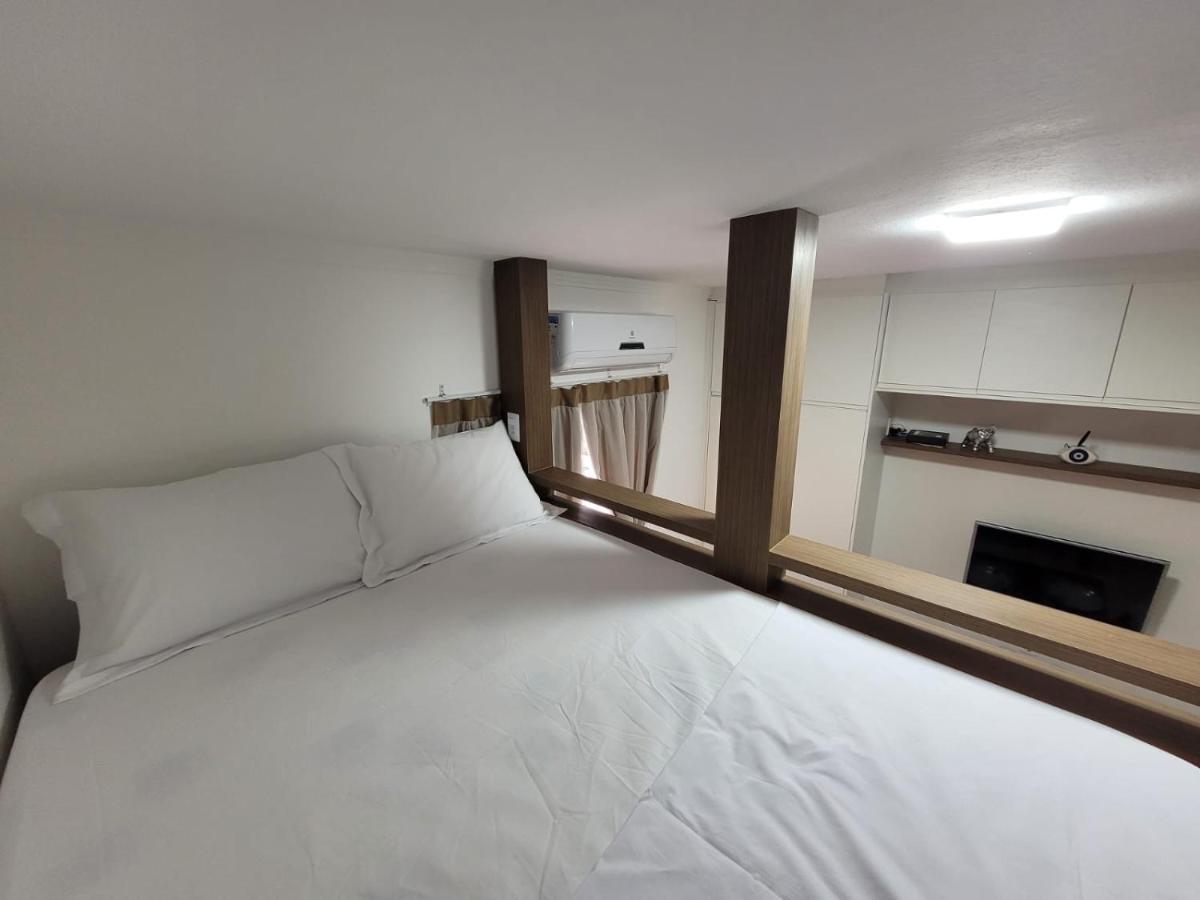 Moderno A 70 M Da Do Embare ! Vista Lateral ,ar Condicionado ,wi-fi ,pet Friendly! Apartment